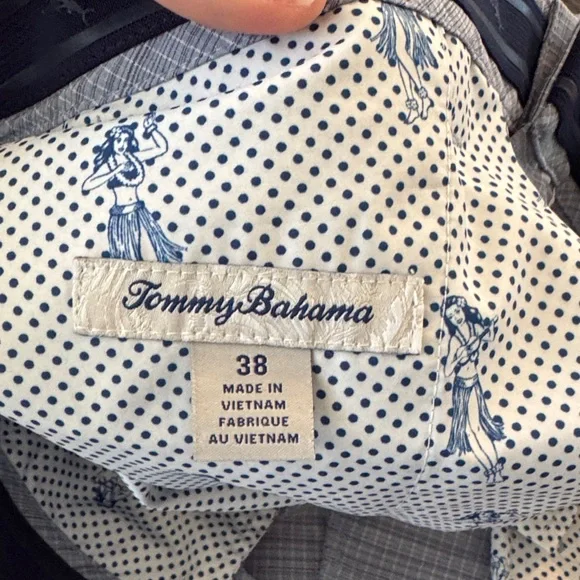 Tommy Bahama Shorts - Picture 8 of 9